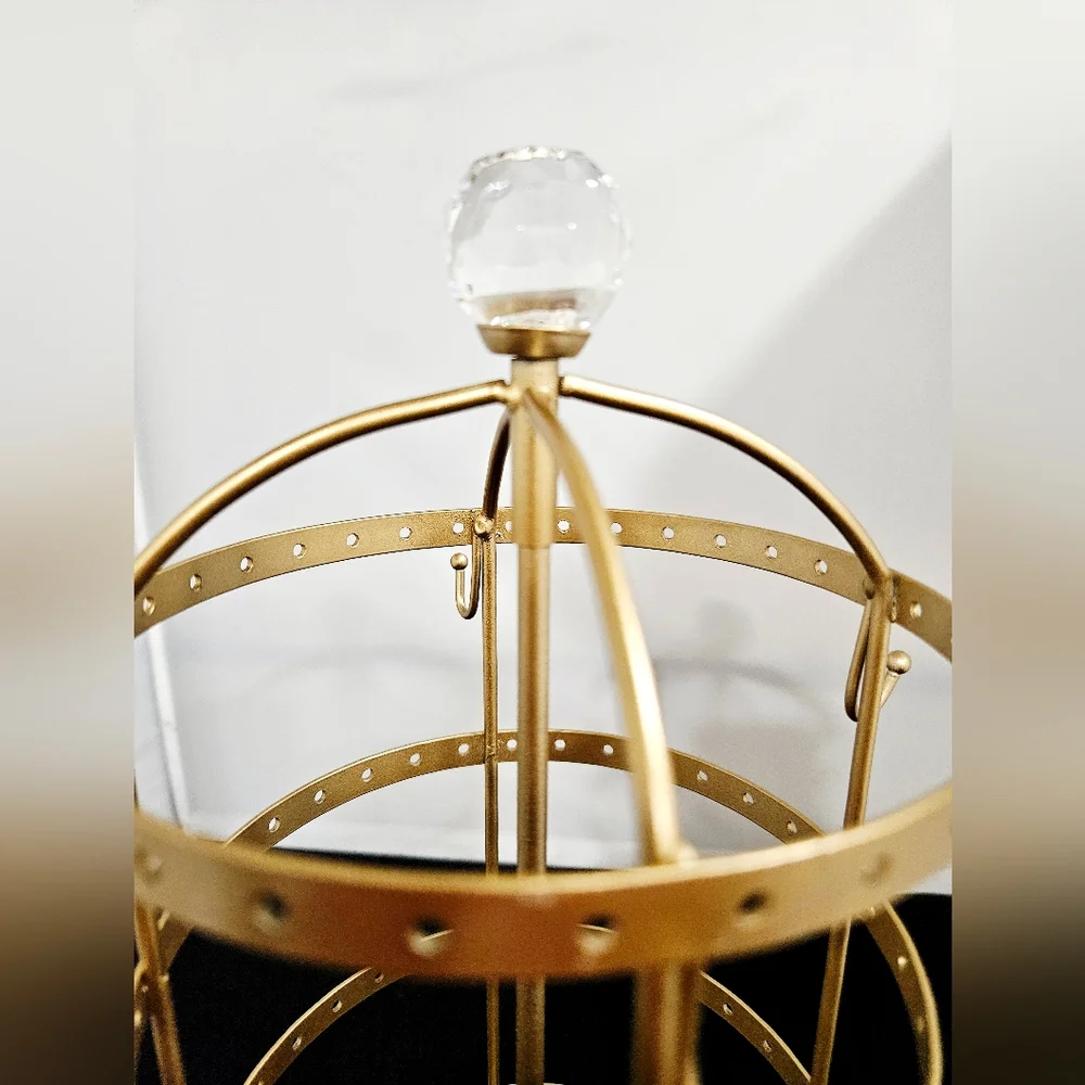 Earring carousel jewelry holder 4-tier hooks gold color EUC Organizer Display